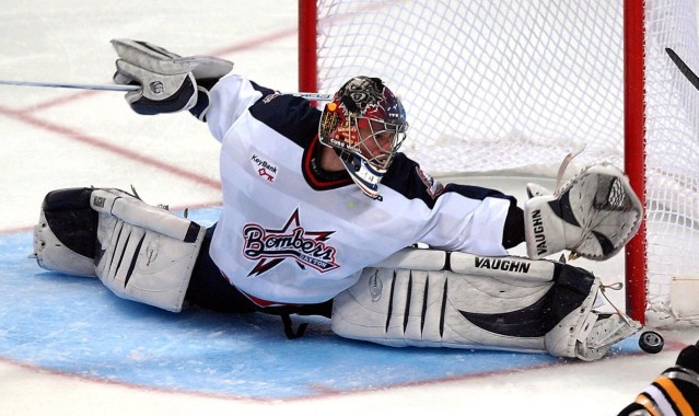 【华体会】药厂九人作战仍奏凯歌 格里马尔多任意球双响导演逆转好戏