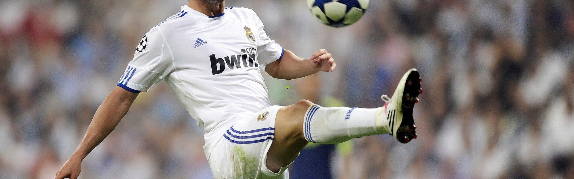 华体会官网|电竞史册新篇章，Rookie斩获三千杀传奇成就，TES微博沸腾祝贺