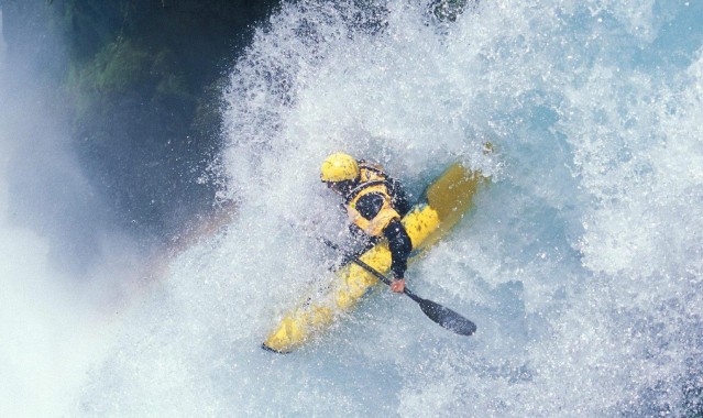 华体会|风暴中的银河战舰，皇马三线告急，阿隆索面临终极考验
