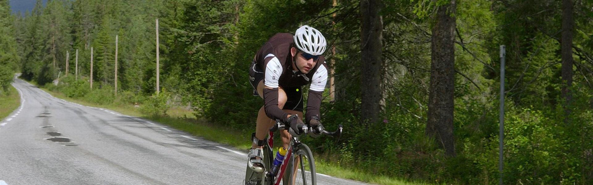 华体会体育：TA报告深度解析利物浦赛季困局，防线崩溃、核心状态低迷与轮换策略混乱